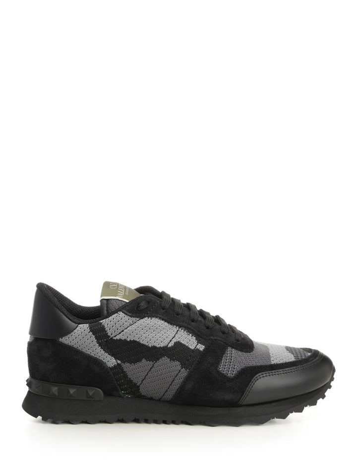 Valentino Garavani Rockrunner Sneakers - Nero | 6afbbe02711e5caeb933818e26d14b3d35cb7c29