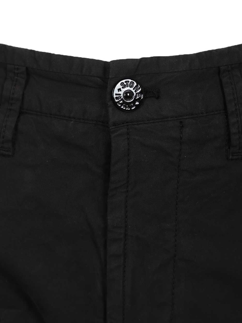 Stone Island Cargo Bermuda Shorts In Stretch Organic Cotton Twill Trousers - Nero | 3bbea02ce8fb0653a726607876883fbc1dbef47f