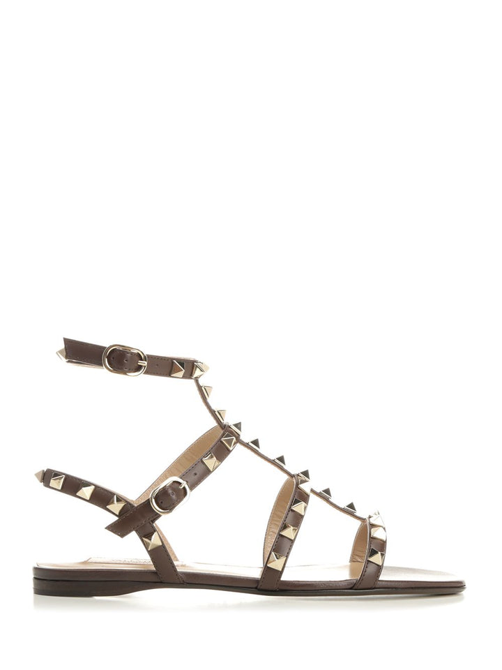 Valentino Garavani Rockstud Low Sandal Scarpe basse - Marrone | 45e782c6832848735b8520980d5a3b45ced7e0dd