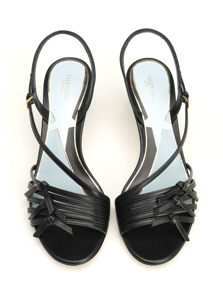 Valentino Garavani Nodine 55 Slingback Sandali - Nero | 4ca2dbe819dbc2936354c6f5b0f8865c3d1f5155