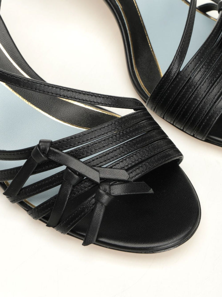 Valentino Garavani Nodine 55 Slingback Sandali - Nero | a14ab9e9969d05d65142292e7742a00fceaea658