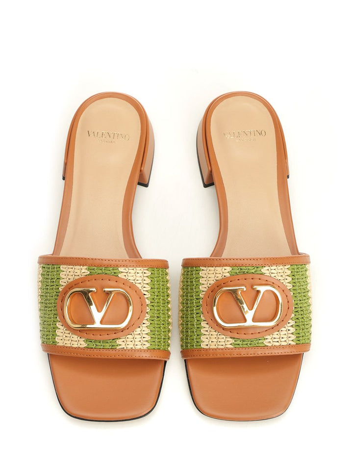 Valentino Garavani Striped Raffia And Leather Slides Scarpe basse - Verde | 1737da55dd442d28b86d3238b769886097fb5315