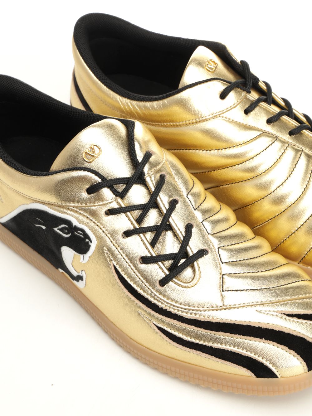 Valentino Garavani Kicky Sneaker In Laminated Nappa Sneakers - Beige | 58348775d4e2bec284aba1dee6fab42c9fc1a35d