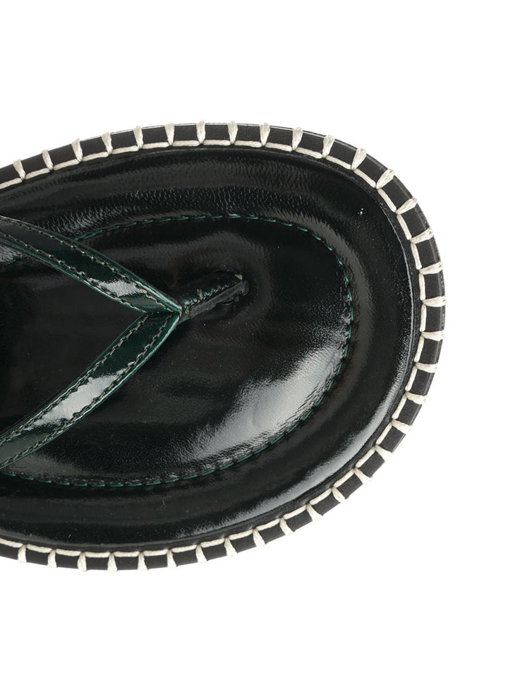 Dries Van Noten Leather Flip-Flops With Sequins Scarpe basse - Nero | 96f53dd3369554b067611527d5b8ea181d5a412b