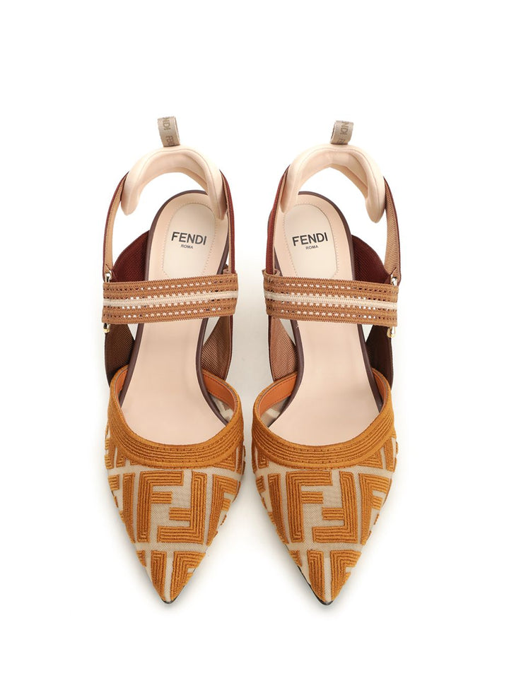 Fendi Colibrì Decollete - Beige | 75f80dc7f1d3c4a3e30f5c7424c2616099919e7b