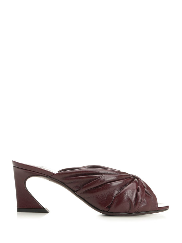 Fendi Slides In Shiny Nappa Leather Sandali - Marrone | ba9e858d3ff03a89af9fb39c74849600102f34a5