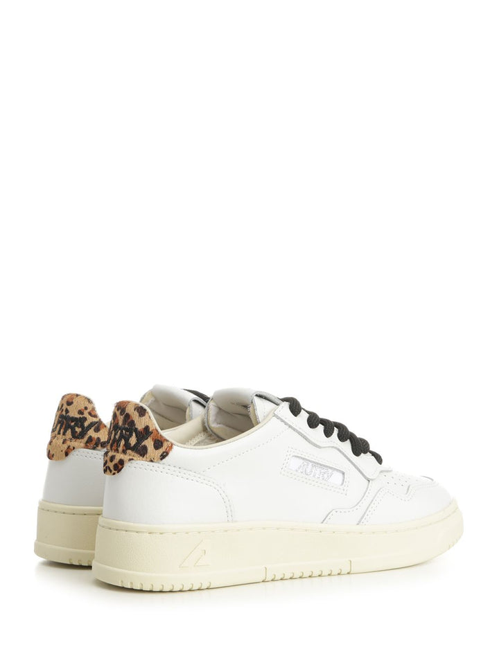 Autry  Medalist Low Sneakers - Bianco | 737306b89b54c0b0e69166d26d6d1a9d709d8fa8