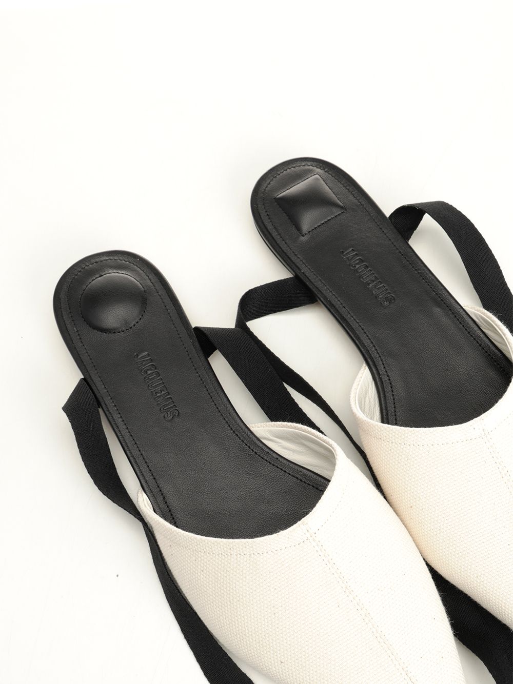 Jacquemus Canvas Espadrille Mules Scarpe basse - Bianco | da08b13288f0ff887263467fac22e6b04632f0be