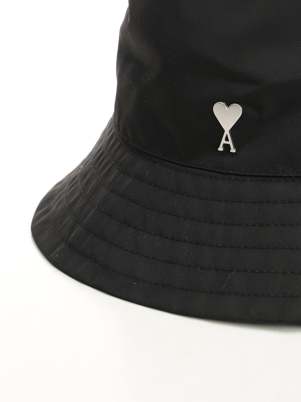 Ami Ami De Coeur Stud Bucket Hat Technical Nylon Cappelli - Nero | 69b251460fadc7b7398afe30792d9e72308a75a9