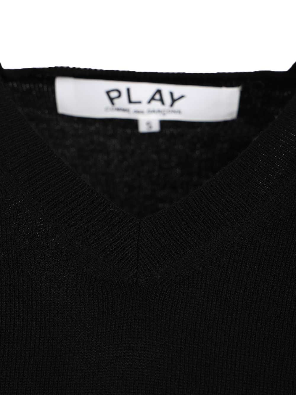 Comme Des Garcons Play Crew Neck Wool Sweater Knitwear - Nero | bb6947d672492eb7700049035d094c026a87e3a2