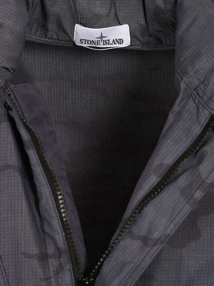 Stone Island Field Jacket Giacche - Blu | 815d12fee354e1dc665bf1ad1c993ebcde6d7274
