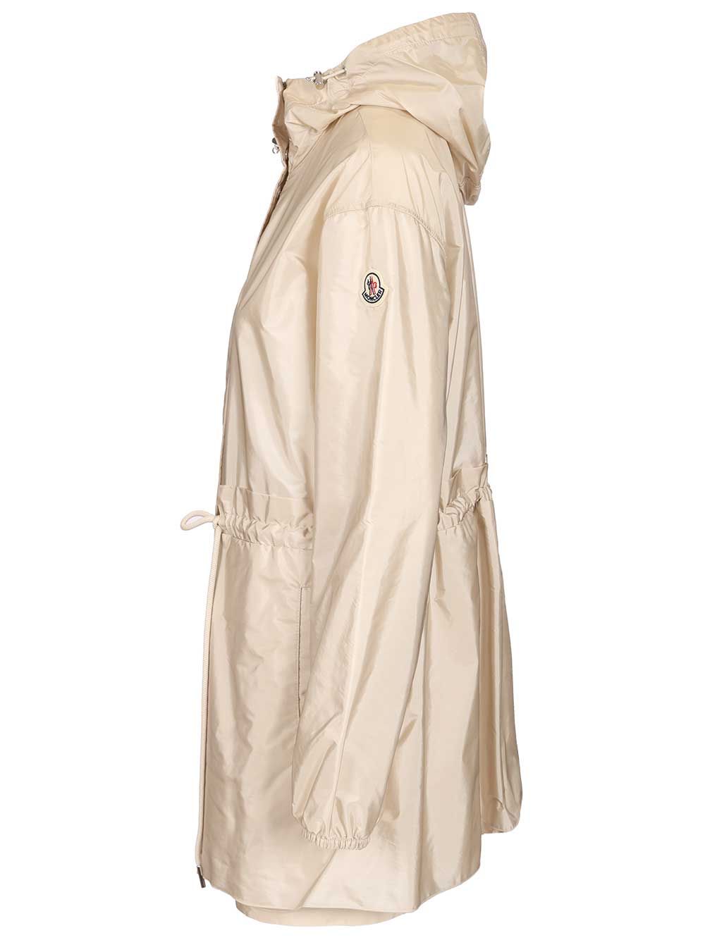 Moncler Weteau Waterproof Jacket With Hood And Ruffles Coats - Bianco | c52bc8b6b44a43a77458b93ca7d35d5aebf4108f