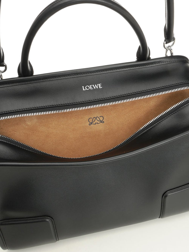 Loewe Amazona 180 Handbags - Nero | 6db0386de600017e1f66c634d90310af7a7c5d1a