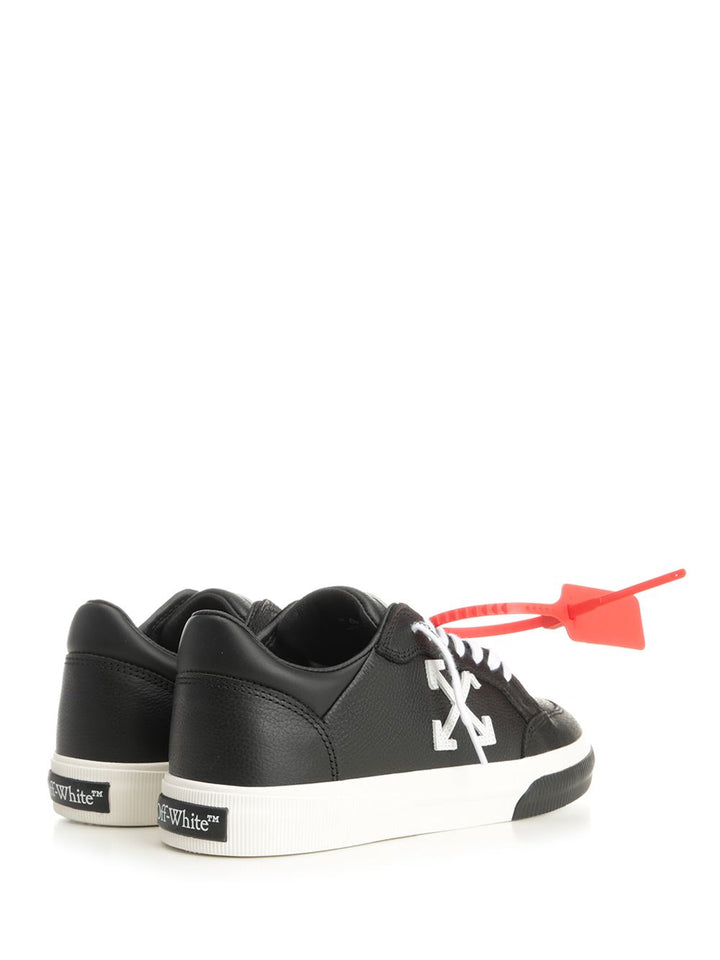 Off-White Vulcanized Low Sneakers - Nero | 49aae0df143496cac365fb674a933b08338d533d