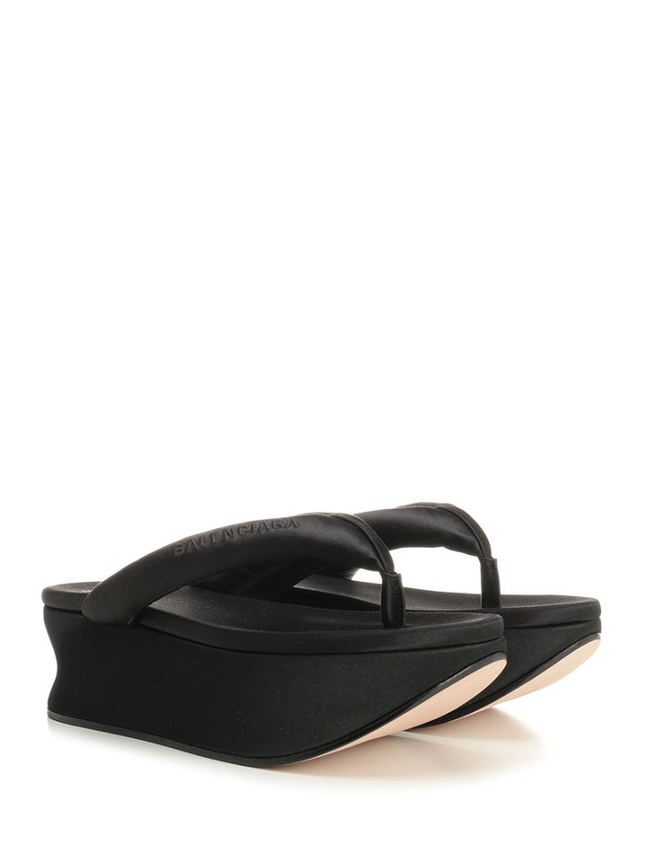 Balenciaga Gaeta Flip-Flops Sandali - Nero | c6bf83a20d16c0dd2bf199bb901505cadd2615d6