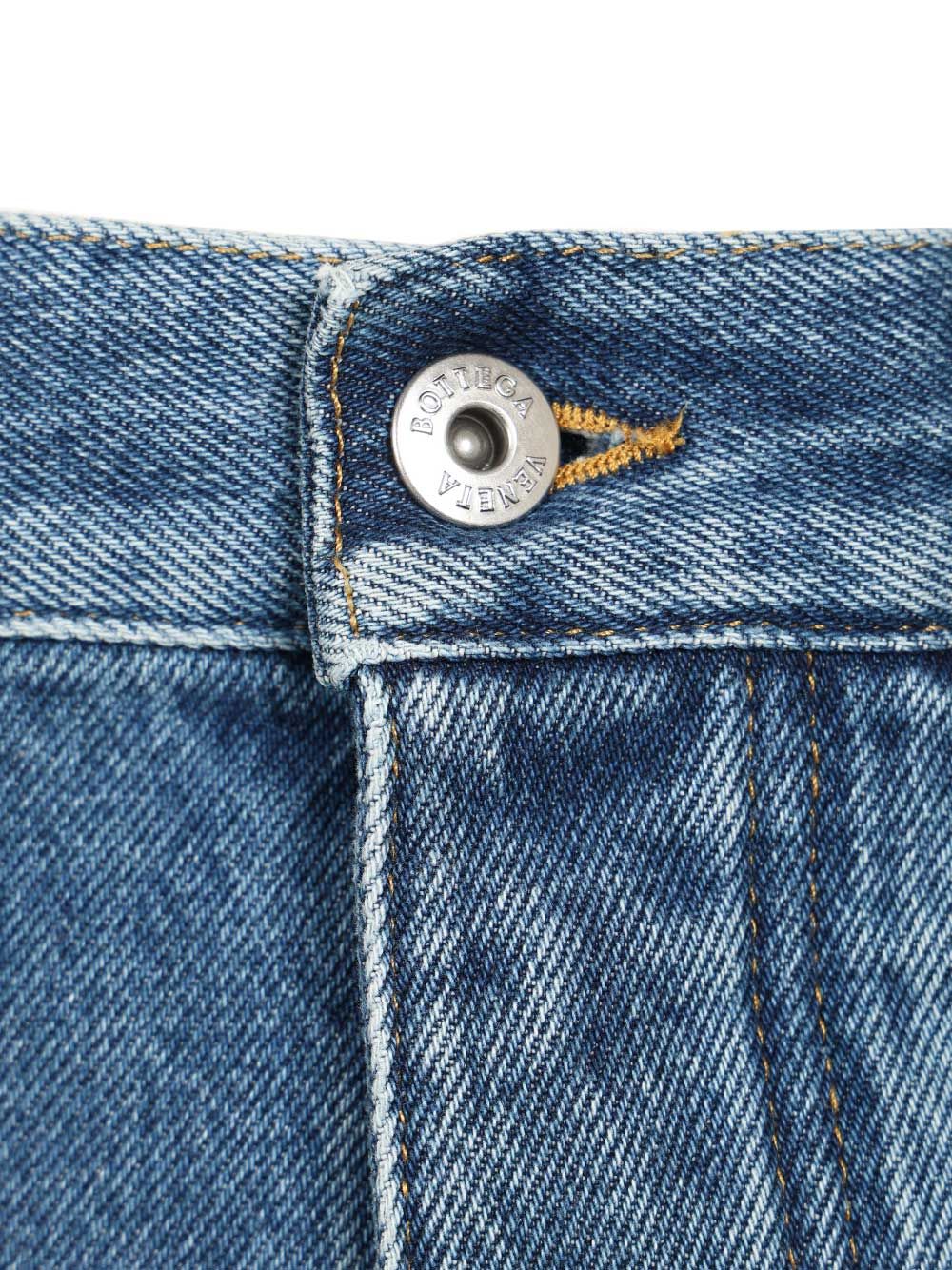Bottega Veneta Medium Indigo Flared Jeans - Blu | ded8a8b3a59926595cb24cf94475b75244ac6ac6