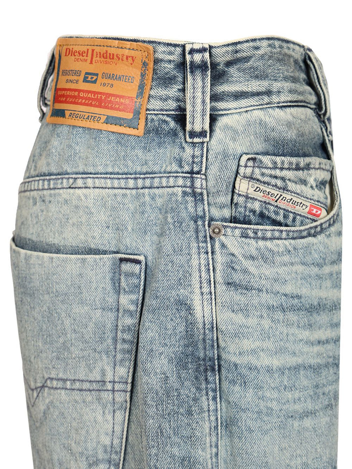 Diesel 1997 D-Enim Medium Waist Relaxed Jeans - Blu | 7ef569aa45ee58315eeb6e91a730c3bed14ea30d