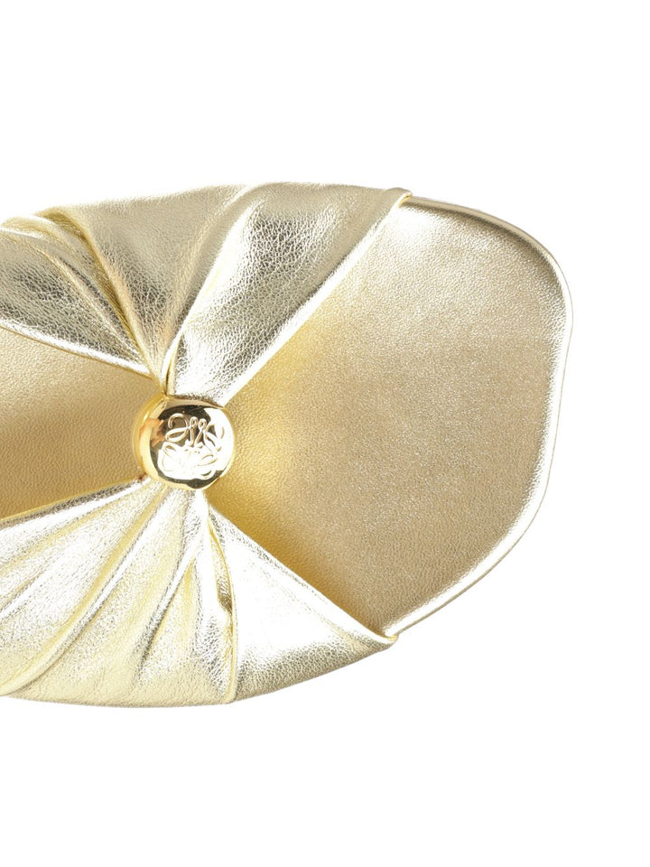 Loewe Pebble Slide Sandali - Oro | cec0c54983d358cf3da803c6ccc538e51bd27535