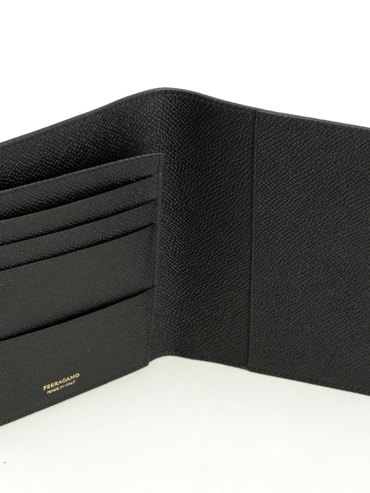 Ferragamo Gancini Wallets - Nero | 2b30336a78dca74429edcda123a799a69cb441a9