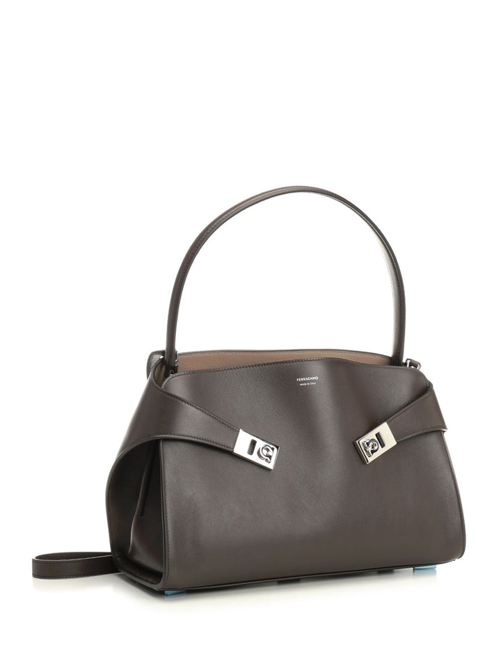 Ferragamo Hug Soft Shoulder Bags - Marrone | 1a0ec3ffb77e214d778f7b56fe5e7572f60d3f64