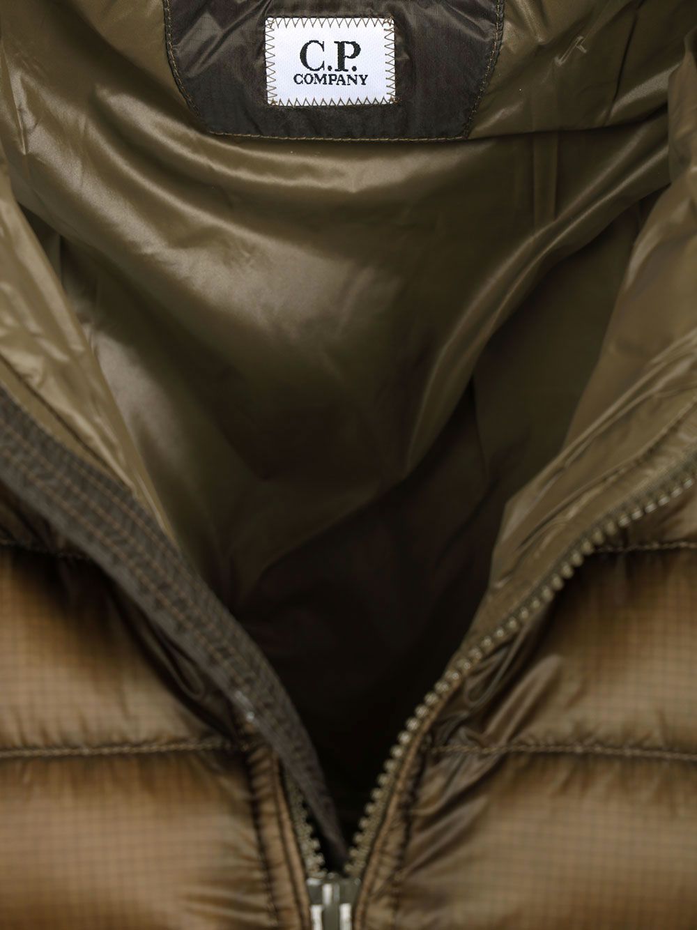 C.P. Company Google Down Jacket Coats - Verde | 2ad6a04328552b7749ad3ec642ecc8bb92203c15