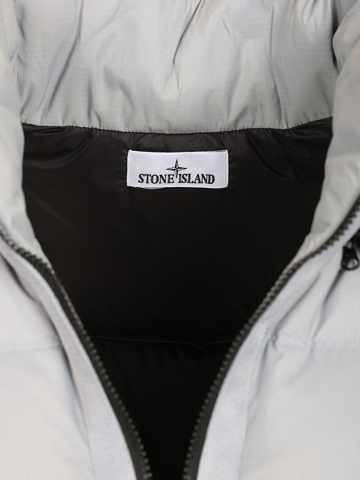 Stone Island Down Jacket In 6.6 Ripstop Nylon Cordura® Coats - Grey | 8a6caf87bd28c612a8193de0a911df8b58fa9ac4