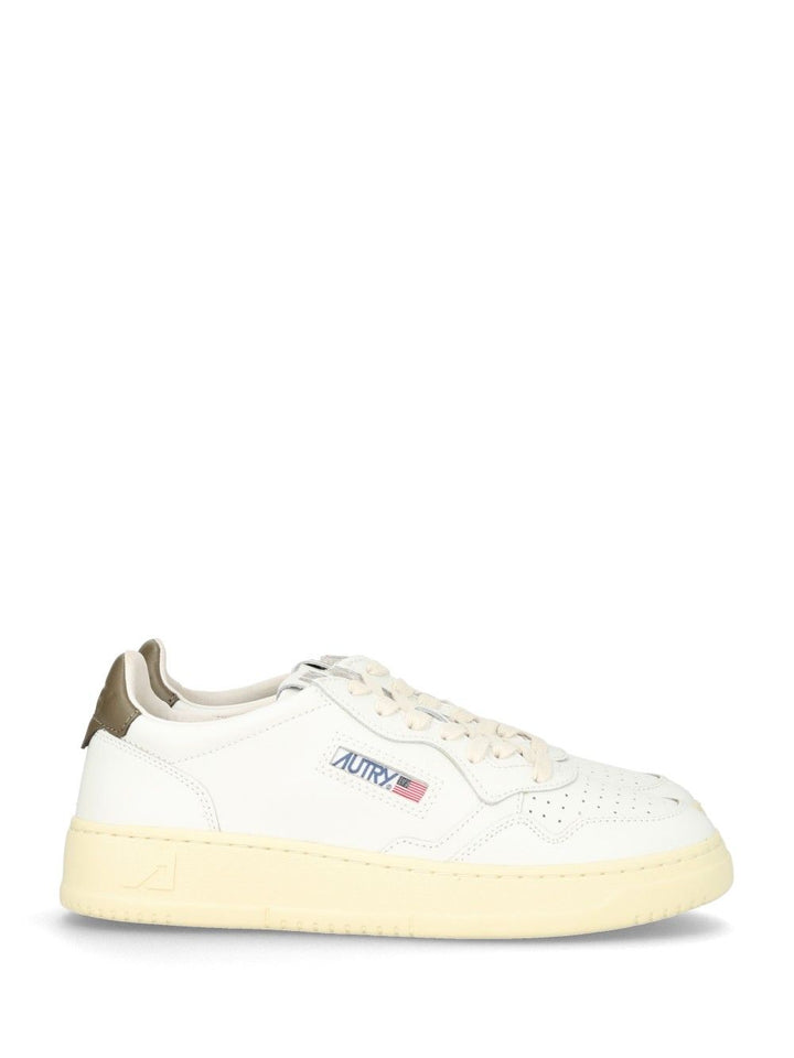 Autry  Medalist Low Sneakers - Bianco | b3b3706f110f70fb4b6dc7cf985e7506929f0325