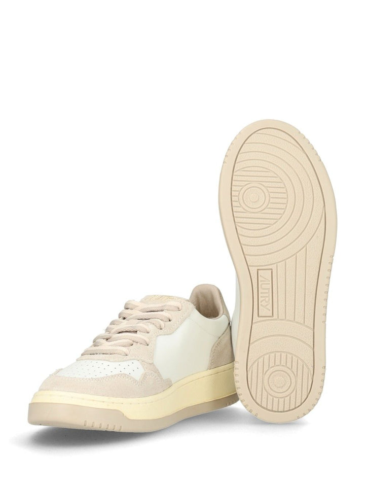 Autry  Medalist Low Sneakers - Bianco | adeed8cbf8bf44d190fffe7e5deee76d552491d1
