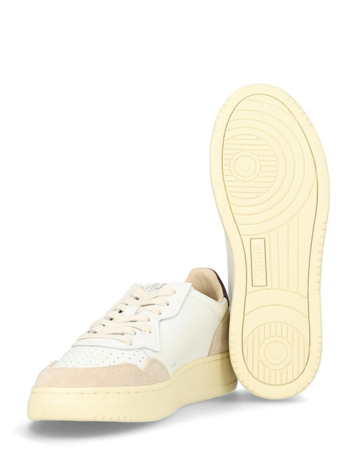 Autry  Medalist Low Sneakers - Bianco | f8e27e086b545c25c3b7e25ab34c6251f6054d49