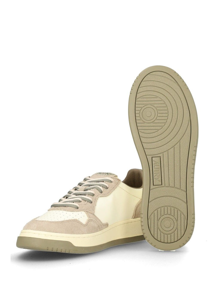 Autry  Medalist Low Sneakers - Verde | e5fb7f4ffa72849644e39bc6f0820674474184e0