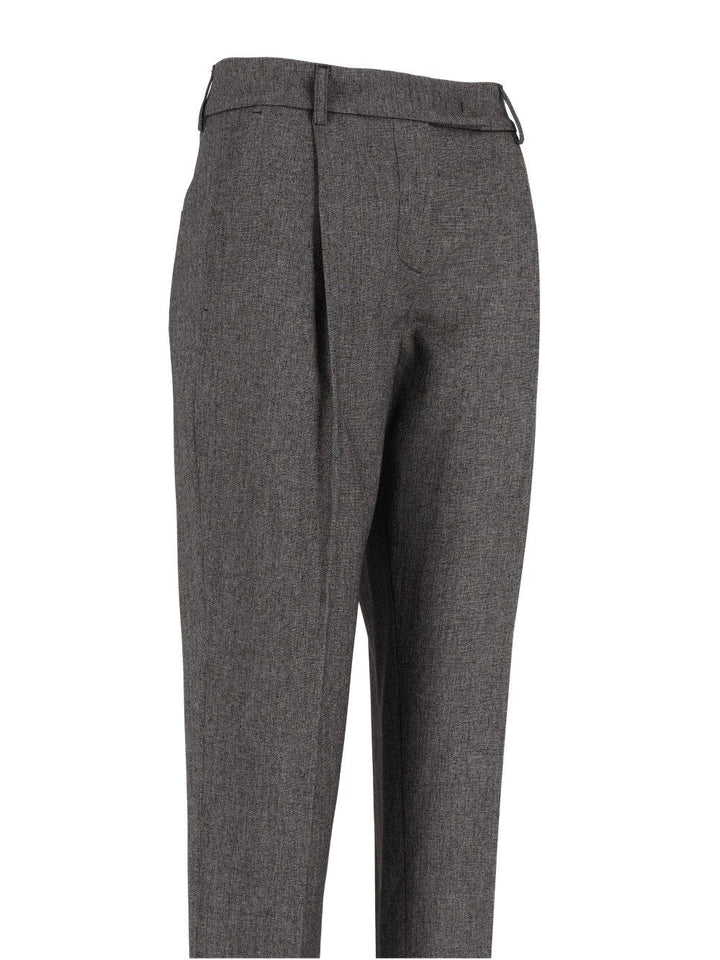Al Duca D'Aosta Carrot Pants Trousers - Grey | d9c5579b96fd27f4b60e71504a23180cd5b105c2