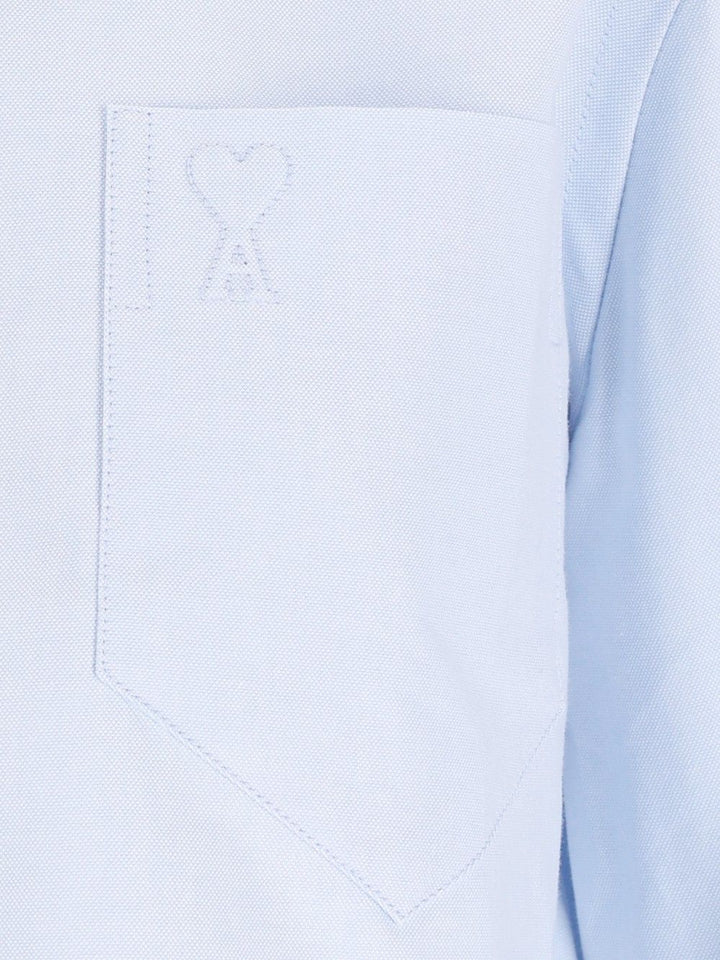 Ami Quota - Cropped Classic Fit Shirt With Embossed Ami De Coeur At Patch Pocket Shirts - Light blue | 6515885144579c16a5ccbf57bf175d7ef9f6f19a