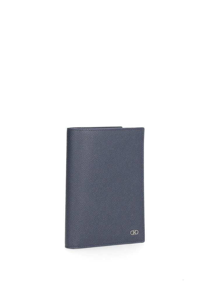 Ferragamo Gancini Compact Wallet Wallets - Blu | 84c25699c09a2d9b26a6368cc64816ad05e0ff2c