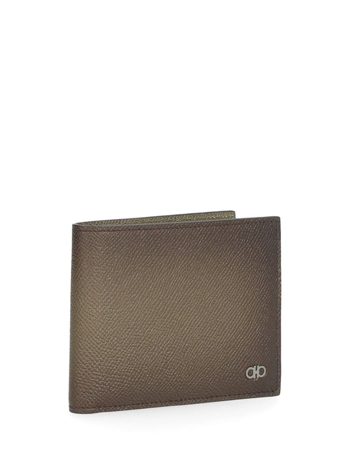 Ferragamo Gancini Bifold Wallet Wallets - Marrone | a3c313fdbaa37228a57a3094915c181ed4b18da0