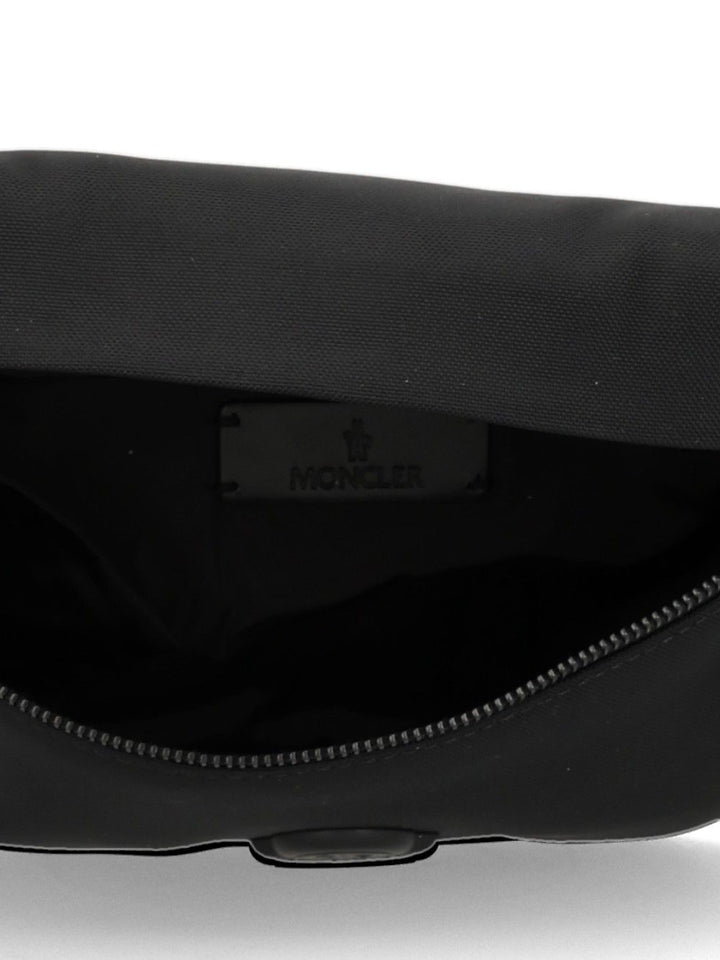 Moncler Durance Waist Bag Belt Bags - Nero | 829d05c2b438fea5f1d4c8b08bfc59a0f632f6ba
