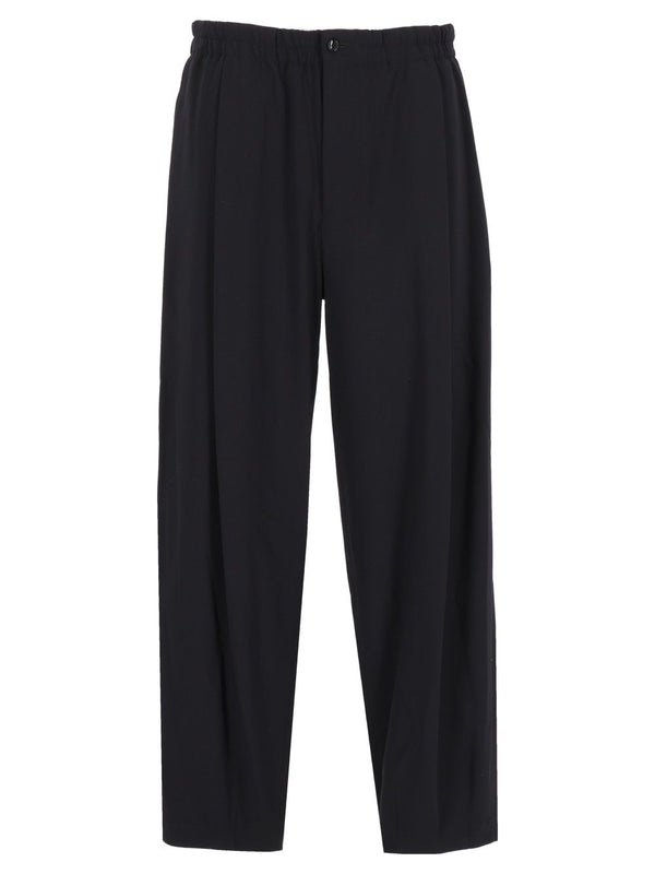 Mit einfacher Bundfalte, blaue Hose