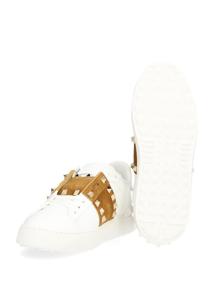 Valentino Garavani Rockstud Untitled Leather Sneakers - Bianco | 2e214b62851fd7fcb5c6a98e71ddf0f6f2c53b4b