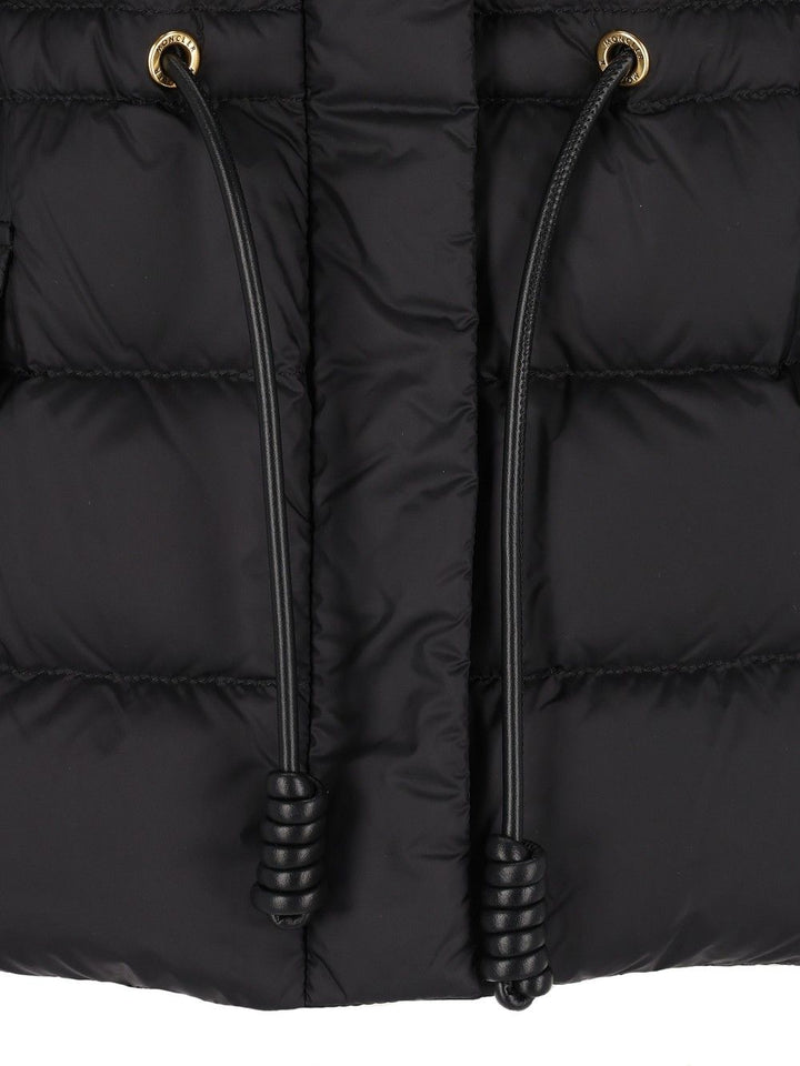 Moncler Raies Jacket Coats - Nero | f0fde464621467c805a90069ba1acb14af689efb