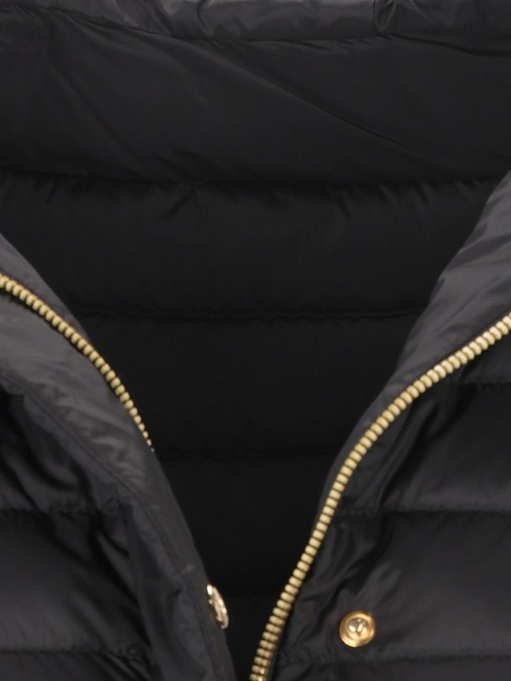 Moncler Raies Jacket Coats - Nero | 7ab3a46ba134754c544f771c0f2578be41afdf06