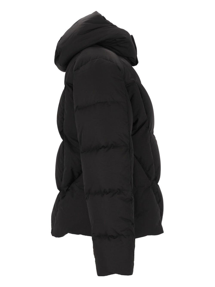 Off-White Bookish Nyl Twill Racing Puffer Coats - Nero | 4320cd8f0bdc50de019ff8120e1941d21e837b1a