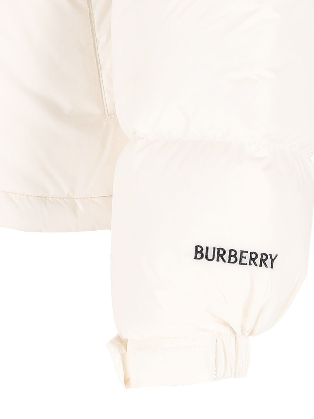 Burberry Highlands Puffer Jacket Coats - Bianco | 48f2db5b4f110c383f35eea4e24f582df9375e8d