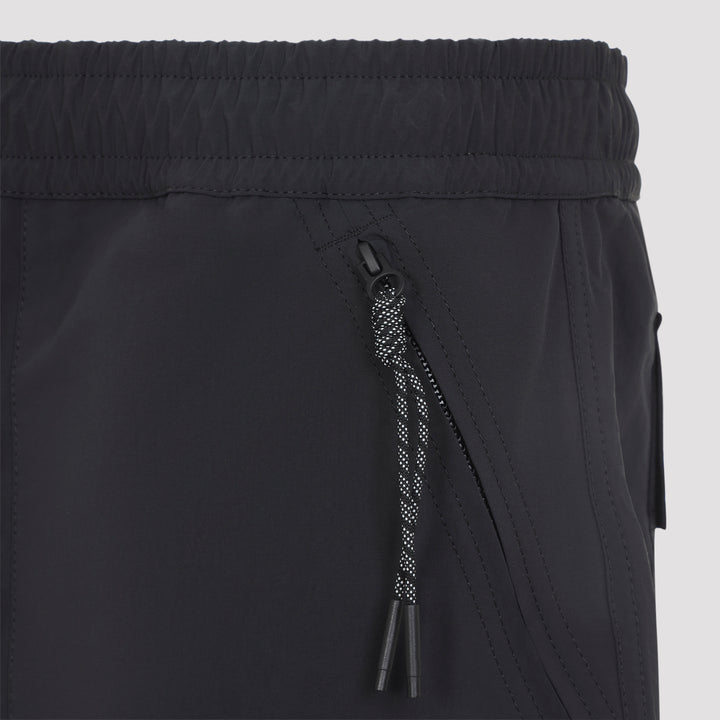 Moncler Grenoble Short - Nero | f5f8c2f0b559c93d9c8aeaddfcc7051aa876931d
