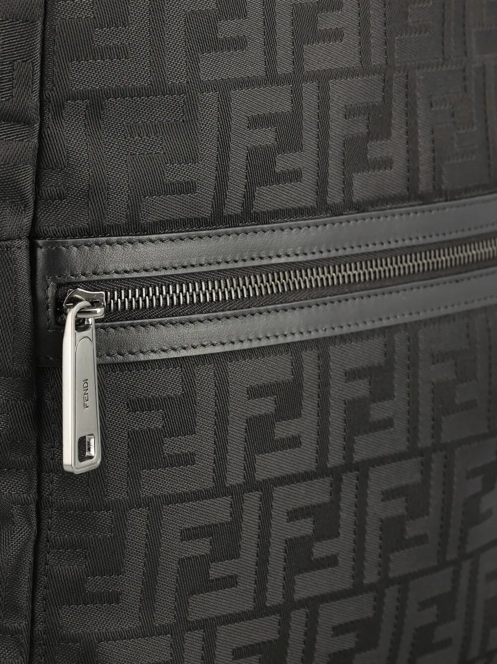 Fendi Zaini e Valigie - Nero | f4f5737a0188a1f4c23ebc5fbcaab663029bd6a5