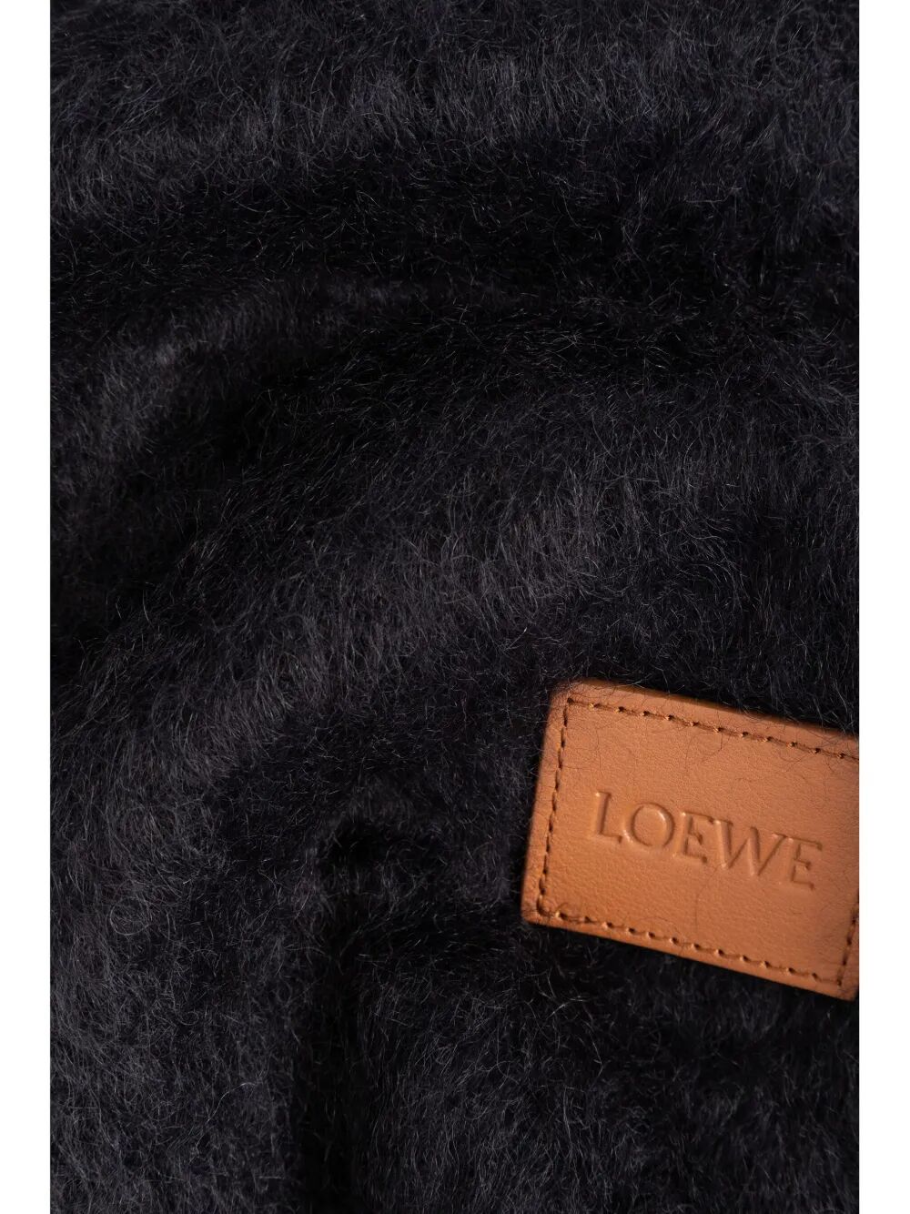 Loewe Scarves - Nero | 65c390c4581bbaedfd9483aa63bd7fa12a477b84