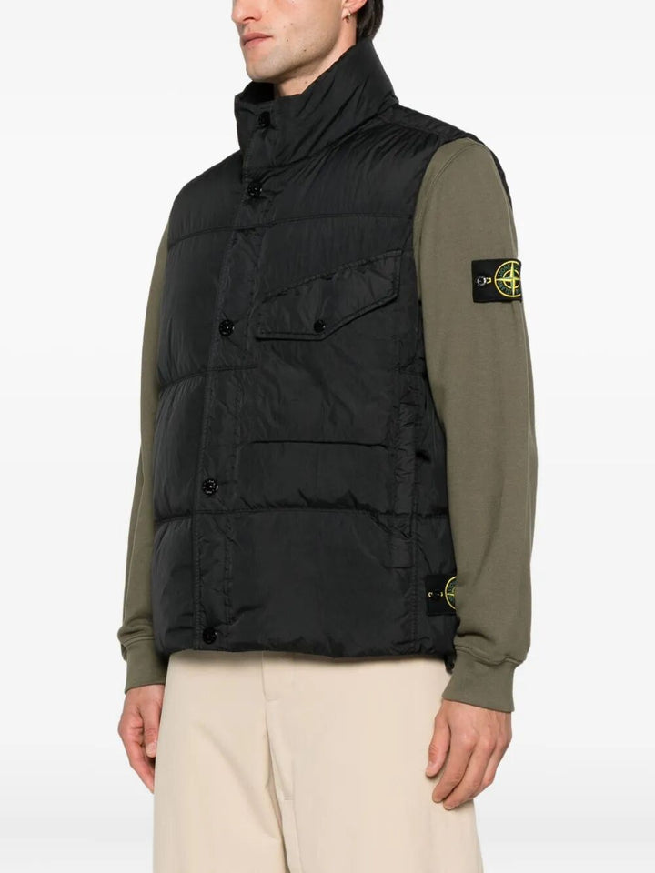 Stone Island Down jackets - Nero | 20efce026e9da8cdfef9db2eee6bd381af8b426a