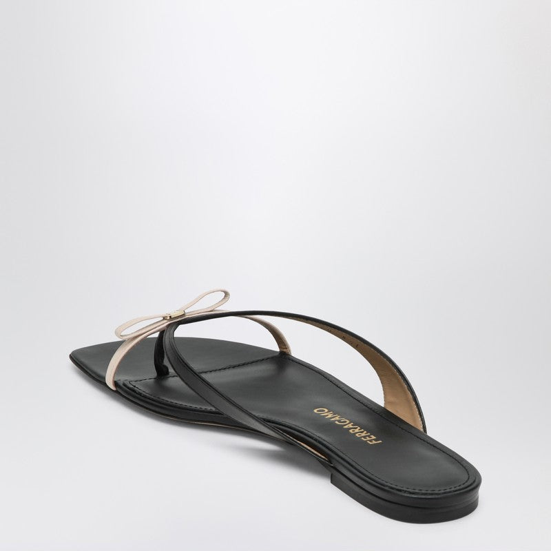 Ferragamo Apparel & Accessories - Nero | 5ce307e090abf813fcbc91a9ffb6ff9ba26faabc