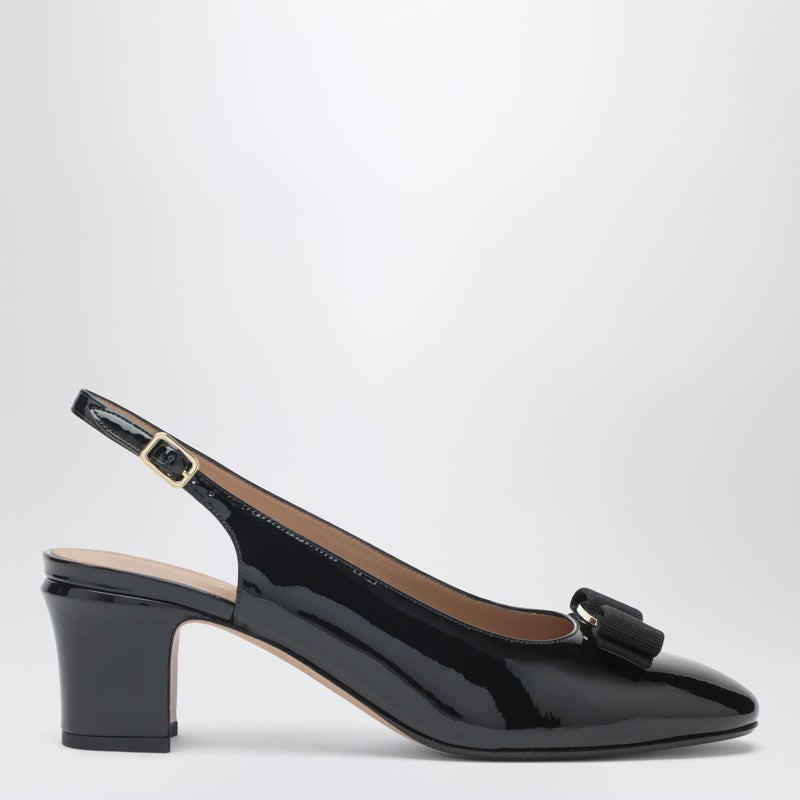 Ferragamo Apparel & Accessories - Nero | af2c2074afe25ac77b25672695a753d4c5b97cdf