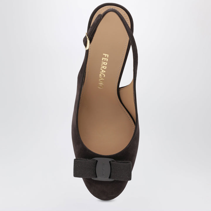 Ferragamo Apparel & Accessories - Marrone | 61c535a8a40e15f25e51dc00afe8ed3b9c55fd62