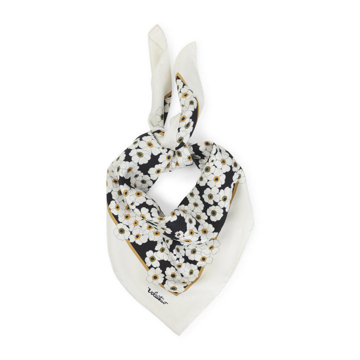 Valentino Garavani Scarves - Nero | acb8e74e627d3e9ba3f3f58d7c0cdaae7e3bb100