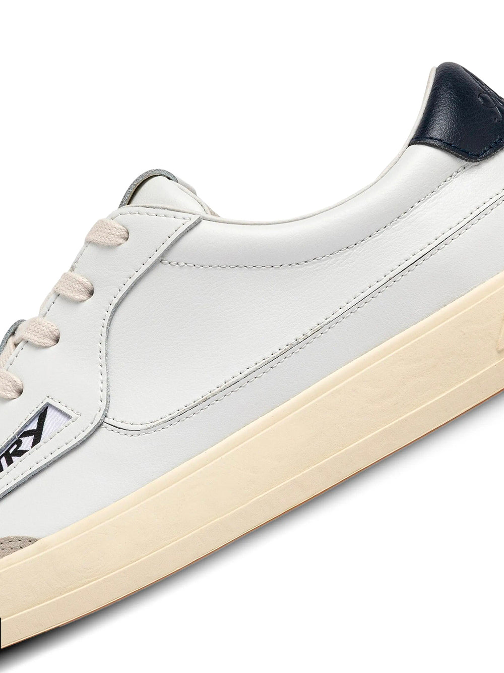 Autry Sneakers - Bianco | 82cb75939201d285a0bf1653cd988a309f8aebe8